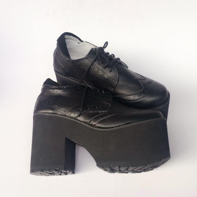 Black (real cow leather) & 11cm heel + 7cm platform